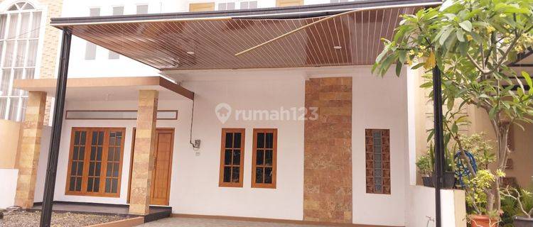 Dijual Rumah Mewah 2 Lantai Ungaran Timur Siap Huni  1