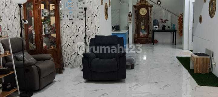 Dijual Cepat Rumah Dalam Komplek Elit Kota Baru Parahyangan 1