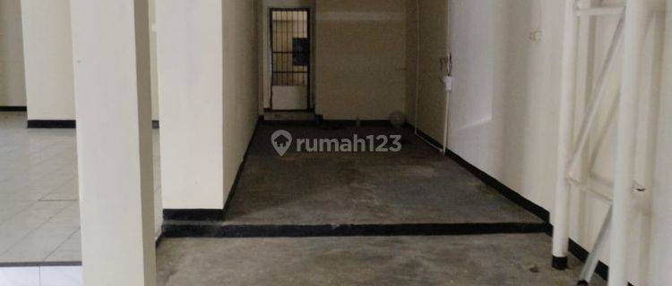 Sewa Ruang Usaha Strategis di Karapitan Bandung Pusat Kota 1
