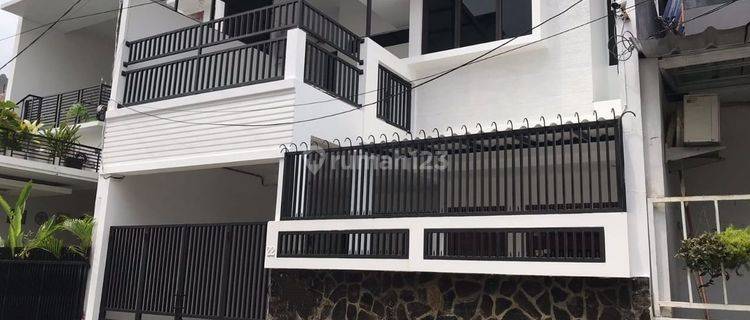 Rumah Minimalis Modern Rawamangun Jakarta Timur 1