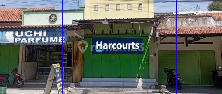 Strategic Ready-to-Use Ruko for Rent in Kartasura, Solo 1