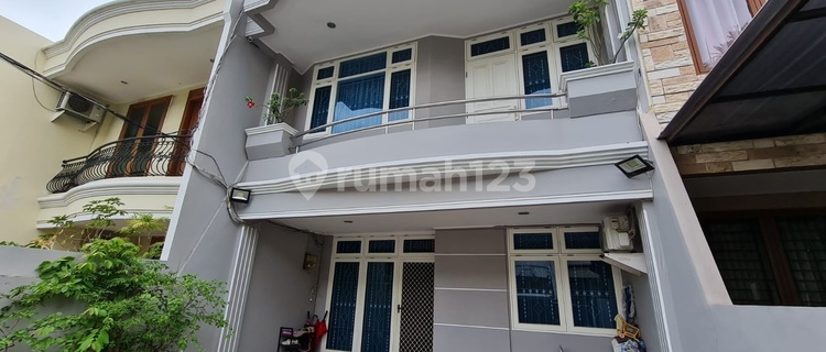 Dijual Rumah Kelapa Gading, Semi Furnish, Luas 6X18 Meter, Kode :21509 Si 1
