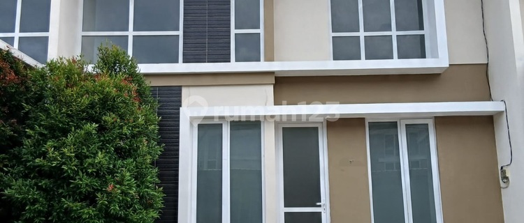 Jual Rumah Cluster Tengah Kota, Dekat Mall The Park, Dekat Sekolah Dcs, Dekat Airport 1