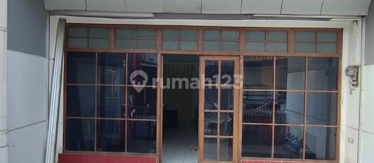 Sewa Rumah Siap Huni, Strategis, Bebas Polusi, Tenang, Nyaman 1