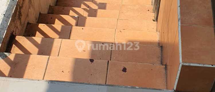 Sewa Rumah Siap Huni, Semi Furnish, Terawat, Dekat Sekolah Internasional, Nyaman, Lingkungan Tenang, Cluster 1