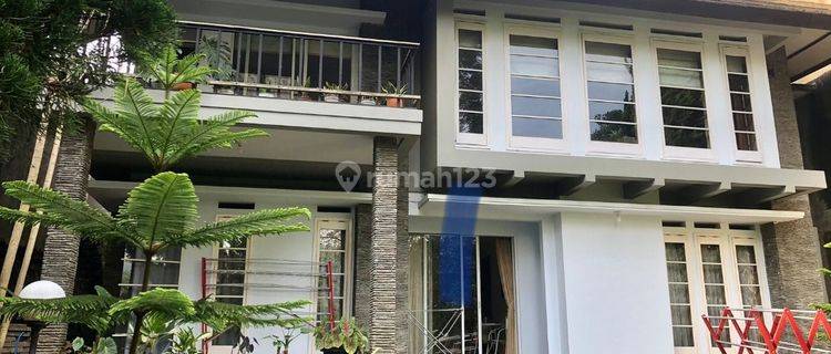 Rumah di Dago Pakar Resort 3 Lantai SHM Bagus 1