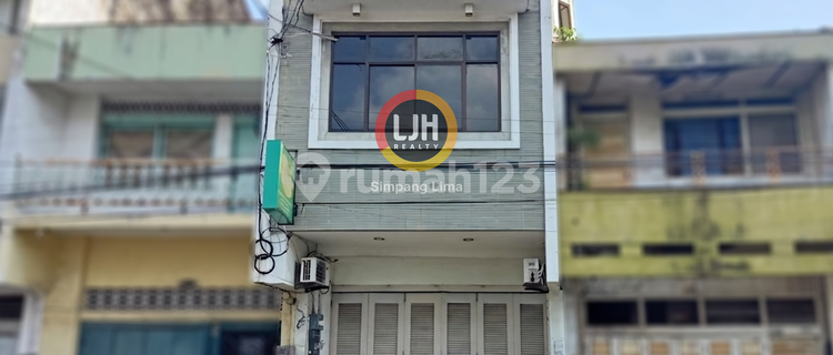FOR SALE: 2.5-Story Shop House at Wotgandul, Central Semarang. Suitable for Business. 1