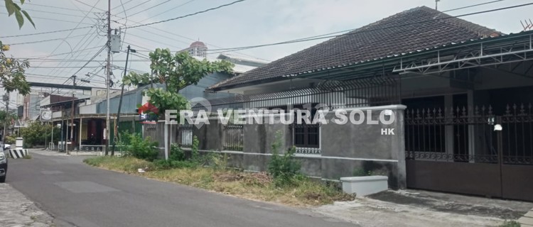 Rumah Strategis Kawasan Elite Solobaru 1