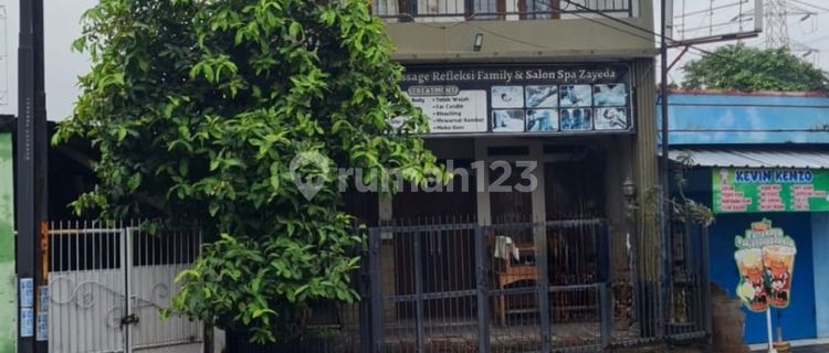 Shop House on a Strategic Road Near Wisma Asri Station, Bekasi City 1