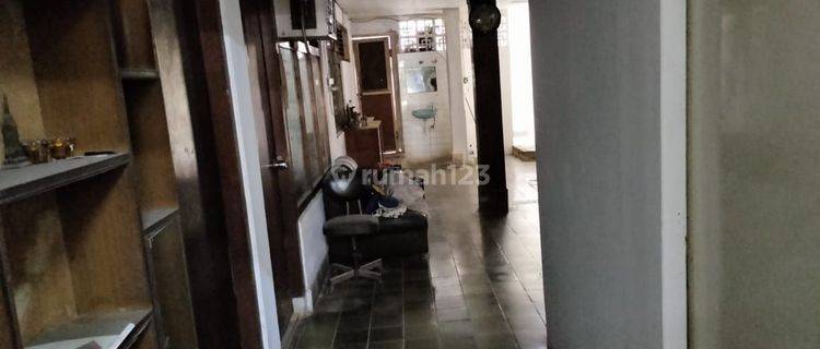 Rumah Tua Jalan Guntur Setiabudi 1