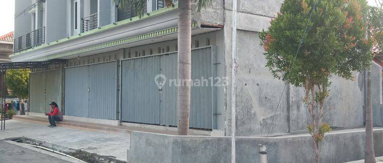 Dijual Ruko 2 Lantai, Di Lokasi Strategis Perum Dempel Baru 1