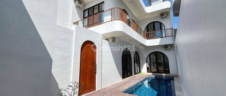 Villa Nusa Dua Bali, Full Furnish, Pool, Minimalis Modern 1