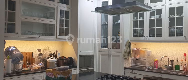 Sunter Beautiful Minimalist 3-Storey Ready-to-Live House, 2-Car Road Row 1