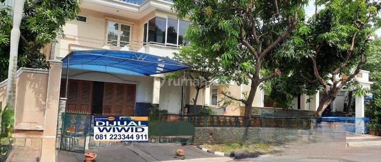 RUMAH 2¼ LANTAI SIAP HUNI, JALAN 3 MOBIL DALAM KOMPLEKS 1