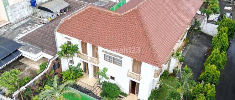 Dijual Rumah Mewah Tanah Luas Posisi Hook Di Simprug Golf Jakarta Selatan 1