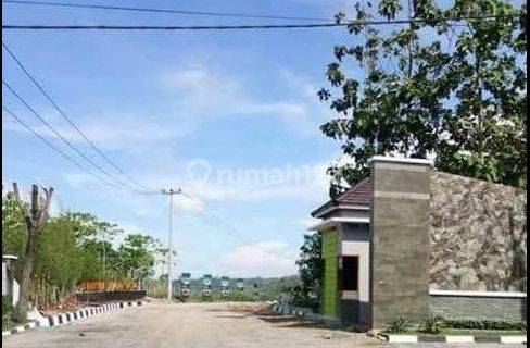 Rumah Unfurnished SHM di Perumahan Graha Beber Raya, Cirebon 1