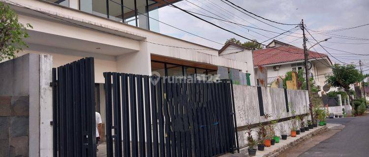 Rumah Renovasi 2 Lantai Modern Glass di Kuningan Guntur Setia Budi 1