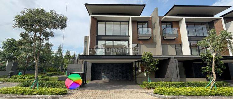 Rumah Premium dengan Spesifikasi Premium NAVAPARK LAUREL LYNDON 1