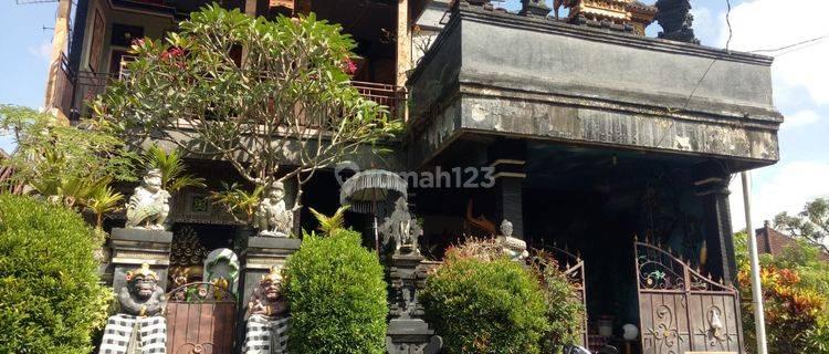 Jual Rumah keren kedewatan Lingkungan bagus villa 1