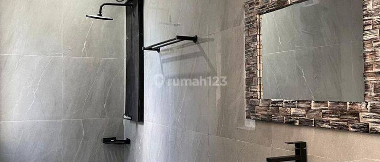 Villa Full Furnished Siap Huni Lokasi Strategis  1