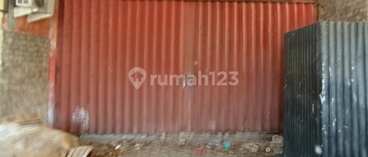 Ruko on Jalan Raya Tebongkang Ubud, Ready to Use 1