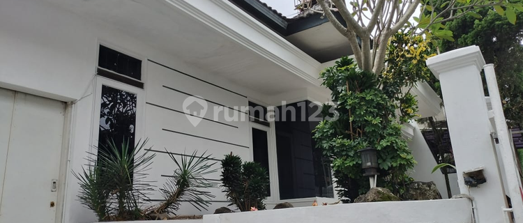 For Sale, House in Gunung Rahayu Regency Complex, Comfortable Environment. 1