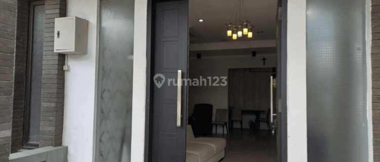 Di Jual Rumah Jl.Dian Molek Komplek Dian Permai, Bandung 1