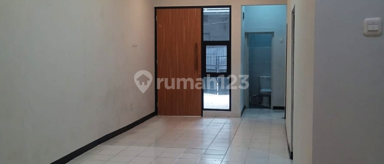 Di Sewakan Rumah Baru Minimalis Sayap Karapitan, 3 Kamar Tidur 1