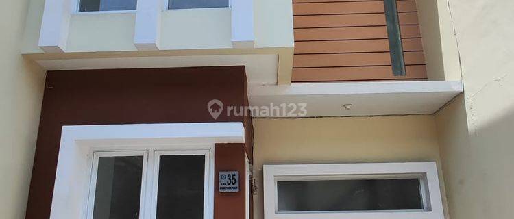 Rumah 2 Lantai Siap Huni Pogot Kedungcowek Surabaya 1