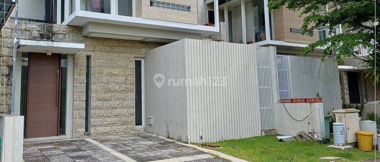 Rumah Besar Minimalis Modern Citraland Denpasar 1