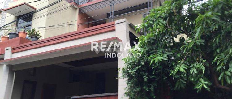 Dijual Rumah Kost + Kontrakan Menteng Atas Selatan Ii, Setia Budi, Jakarta Selatan 1