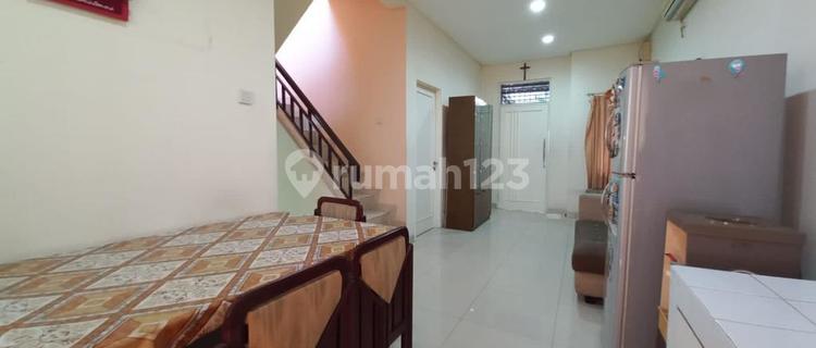 House in Puri Mansion Cluster Edinburgh UK 6X15 2 Floors SHM 1