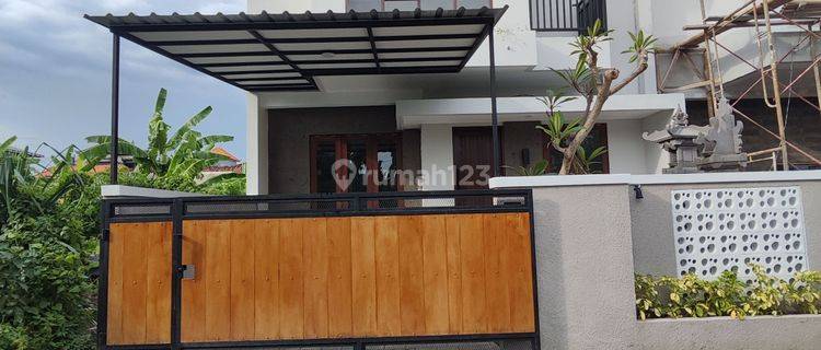 Rumah modern minimalis cocok untuk keluarga kecil lokasi strategis di ubung 1