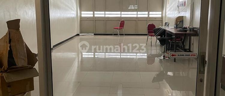 Rare Ruko in Graha Famili Near Hokky Supermarket Facing East 1