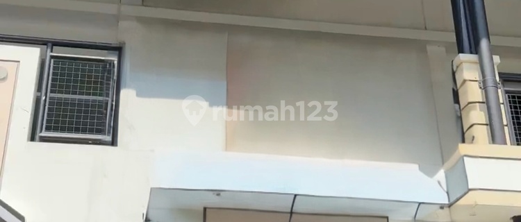 Graha Famili Loop Plaza Ruko Rarely Available East-Facing 4 Floors 1