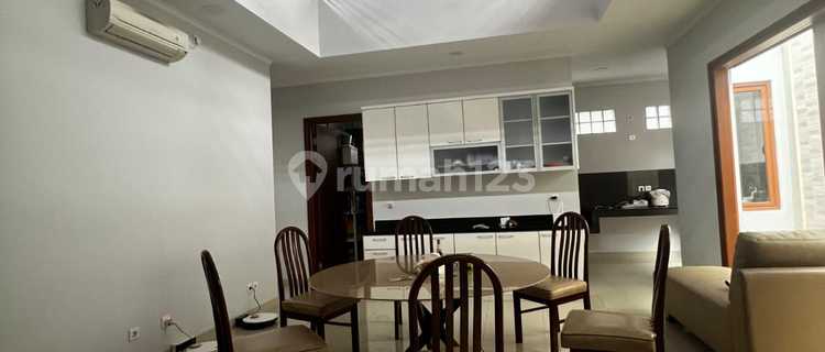 Selling High-Quality Fully Furnished Luxurious Home In Singgasana 1