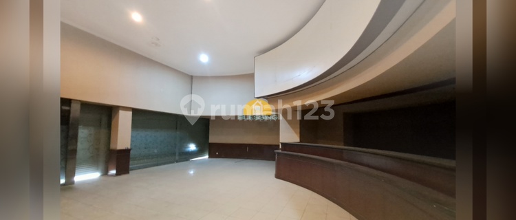 Ruang Usaha Komersil Strategis Satu Lantai Semarang Tengah 1