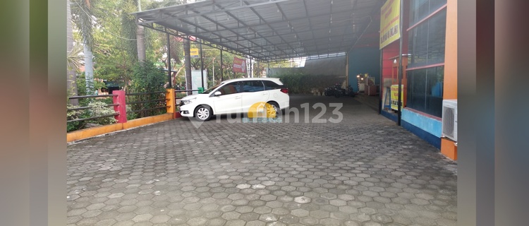 Ruang Usaha Komersil Pinggir Jalan Raya Puri Anjasmoro 1