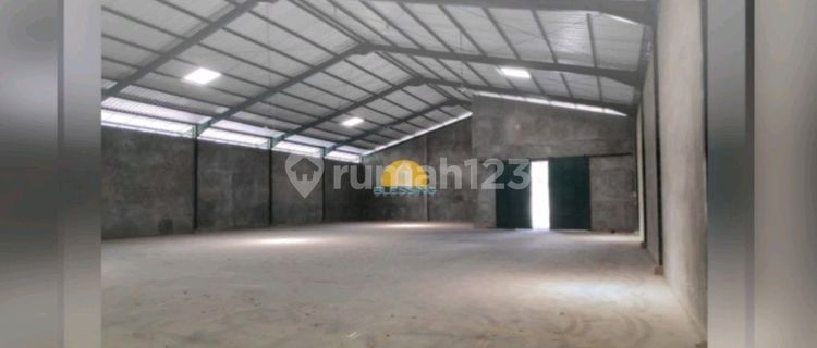 Warehouse by the Side of Pantura Highway, Ngalian Semarang 1