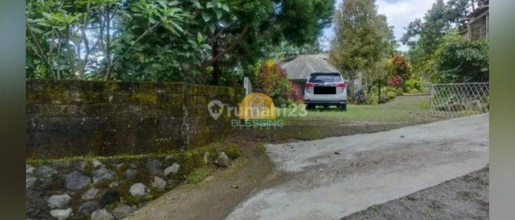 Jual Villa Kopeng Dua Lantai Asri Pegunungan 1