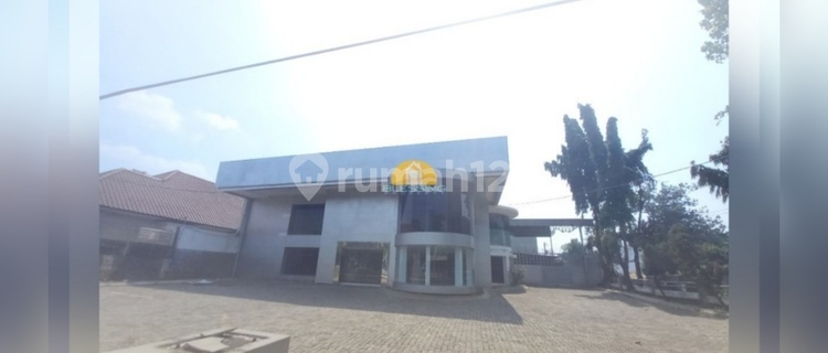 Ruang Usaha Strategis Premium Pinggir Jalan Raya Semarang Tengah  1