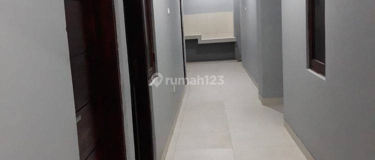 Dijual Rumah Kost, Strategis di Matraman 1