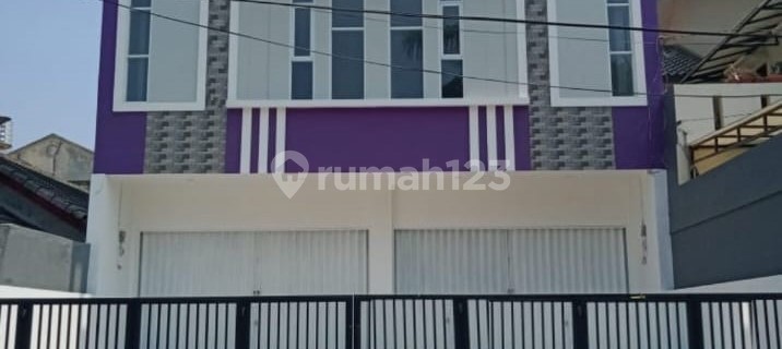 For Rent: Shop House on Gading Griya Lestari Raya Street 1