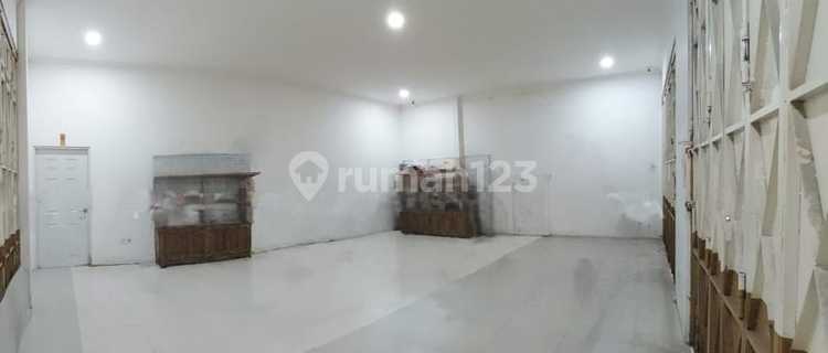 For Rent Good House And Business Space In Supriyadi East Semarang 1