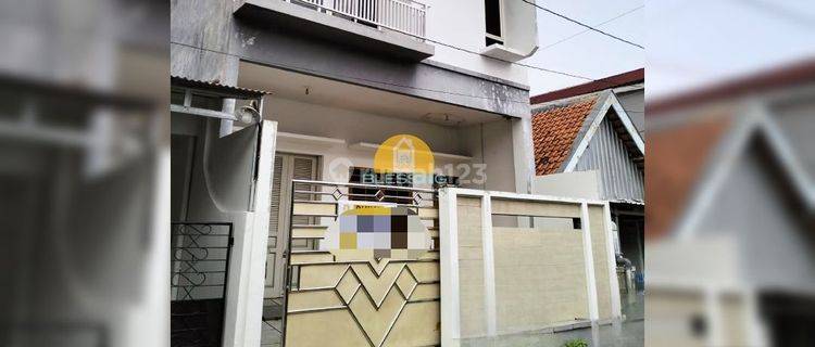 Rumah 2.5 Lantai Bagus Di Tengah Kota. Cocok Untuk Kost an 1