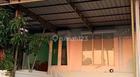 Rumah Furnished Bagus di Perumahan Bukit Wahid 1