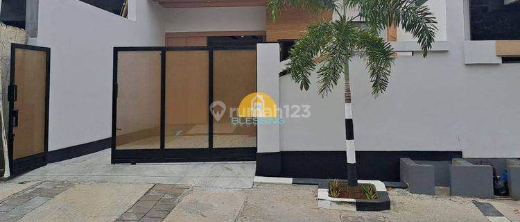 Rumah Bangunan Baru Di Manyaran 1