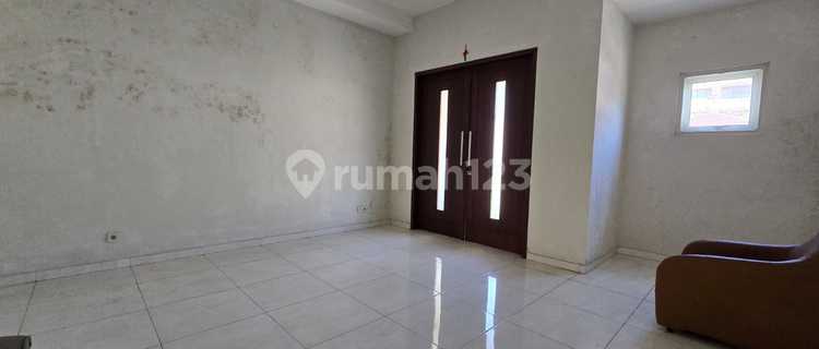 Disewakan Rumah 2 Lantai Bagus Murah Bukit Sari 1