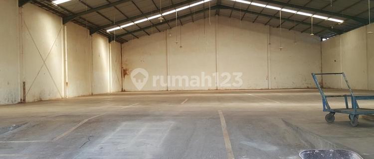 For Rent: Cheap and Good Warehouse, Strategic Location in Kic Gatsu. 1