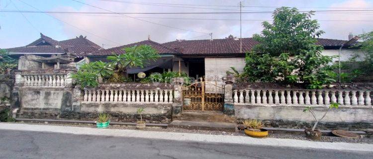 (I83) RUMAH 1 LANTAI DI TENGAH KOTA TABANAN 1